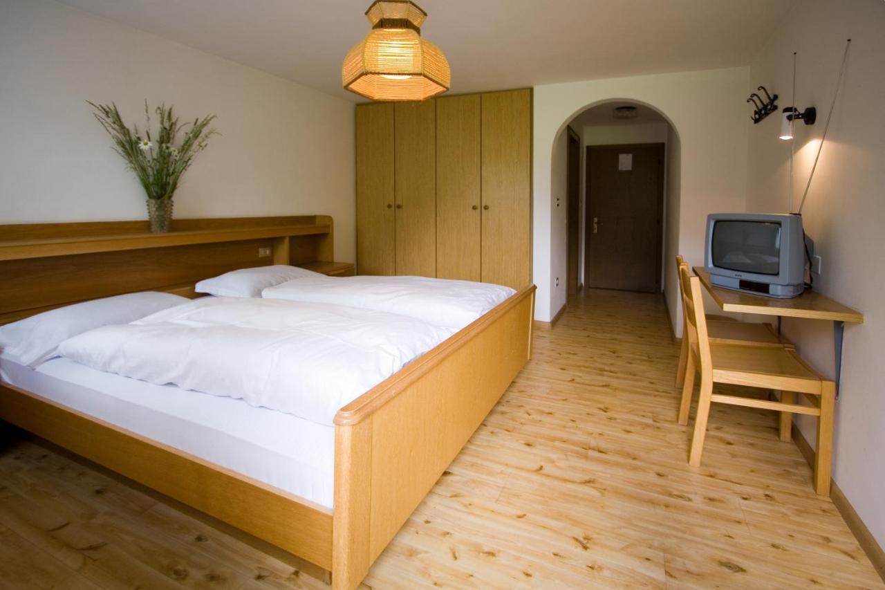 Hotel Rainhof Senales Ruang foto